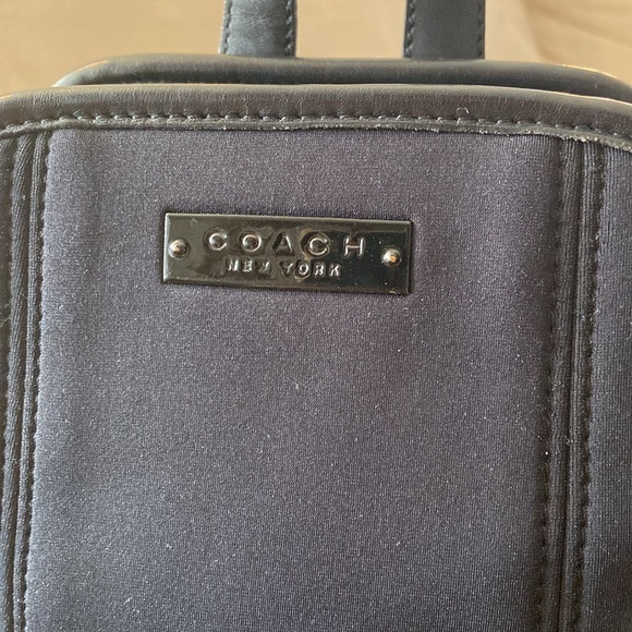 Vintage Coach Neo Leather Backpack - Picture 2 of 13
